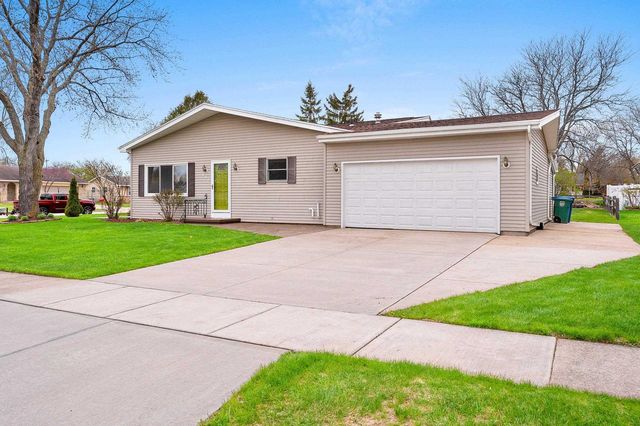 860 FRIBOURG STREET, De Pere, WI 54115