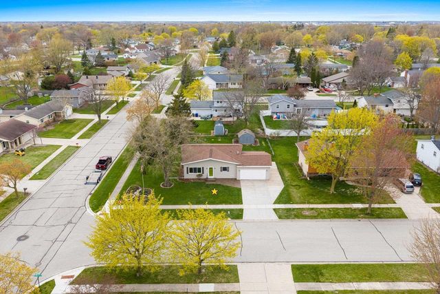 860 FRIBOURG STREET, De Pere, WI 54115