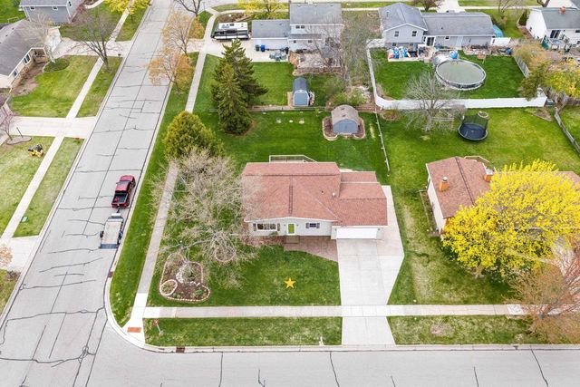 860 FRIBOURG STREET, De Pere, WI 54115