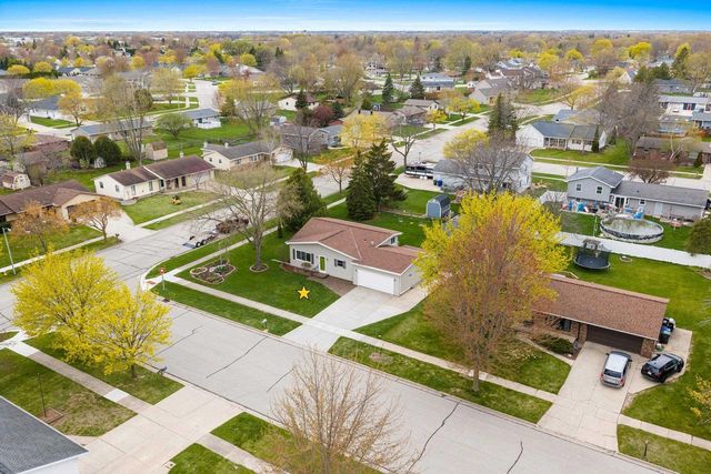 860 FRIBOURG STREET, De Pere, WI 54115