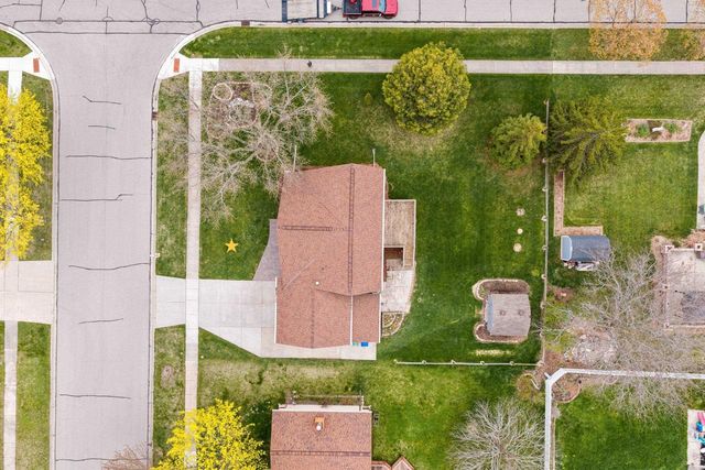 860 FRIBOURG STREET, De Pere, WI 54115