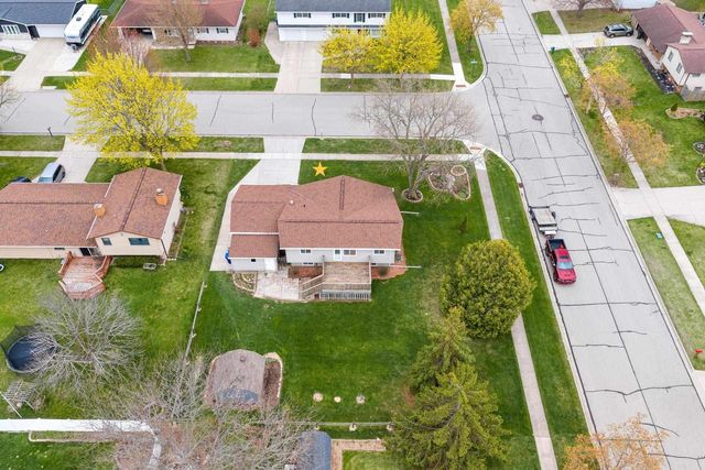 860 FRIBOURG STREET, De Pere, WI 54115