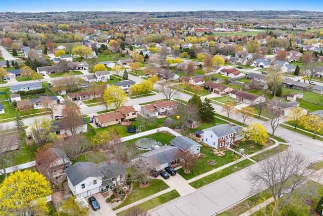 860 FRIBOURG STREET, De Pere, WI 54115