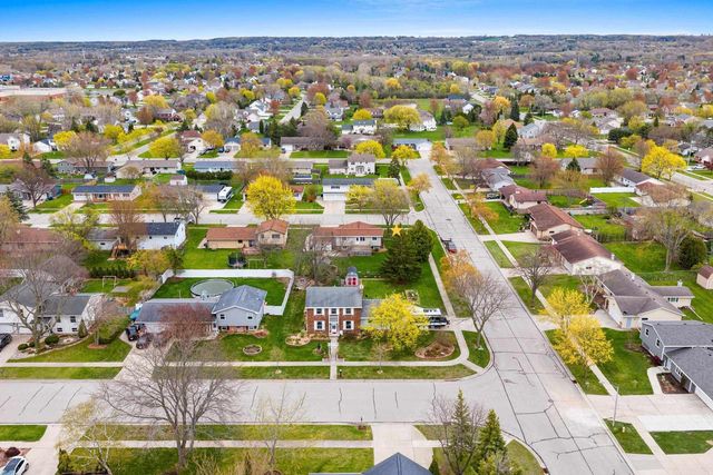 860 FRIBOURG STREET, De Pere, WI 54115