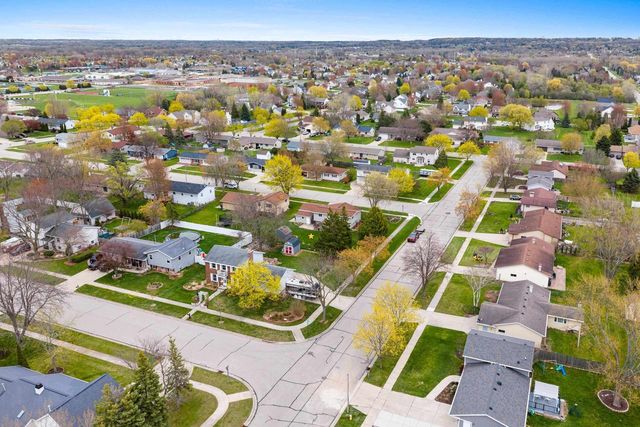 860 FRIBOURG STREET, De Pere, WI 54115