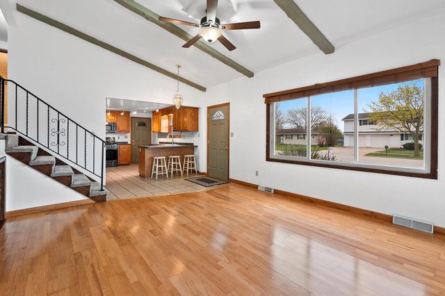 860 FRIBOURG STREET, De Pere, WI 54115