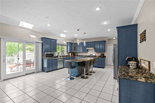 38 Steeple Lane, Lincoln, RI 02865