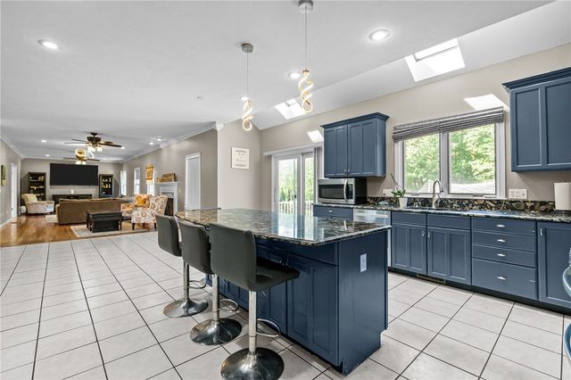 38 Steeple Lane, Lincoln, RI 02865