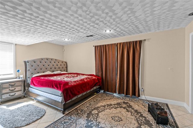38 Steeple Lane, Lincoln, RI 02865