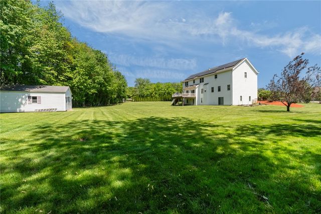 38 Steeple Lane, Lincoln, RI 02865