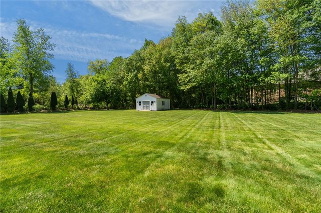 38 Steeple Lane, Lincoln, RI 02865
