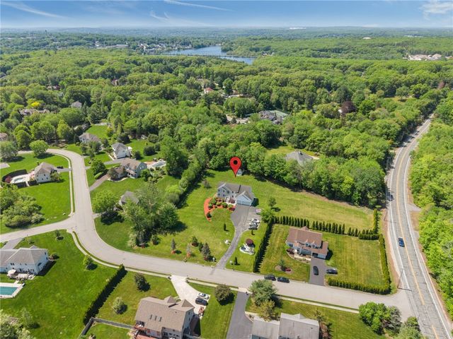 38 Steeple Lane, Lincoln, RI 02865