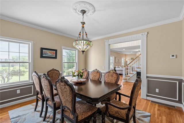 38 Steeple Lane, Lincoln, RI 02865