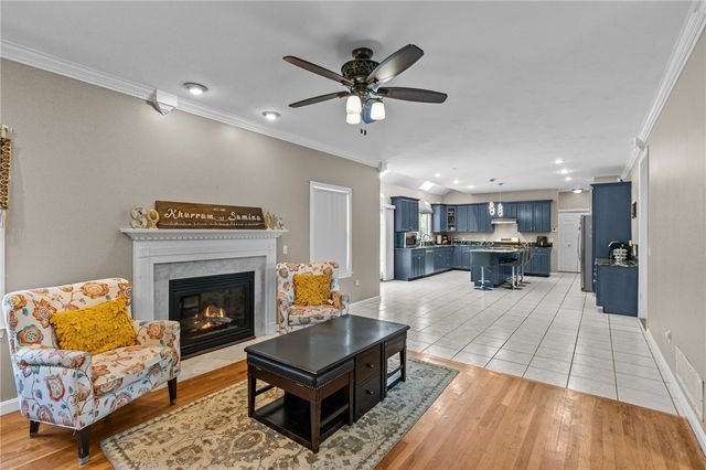 38 Steeple Lane, Lincoln, RI 02865