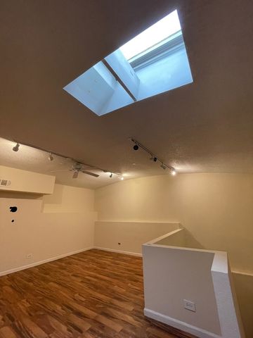 806 W Armitage Avenue, Chicago, IL 60614