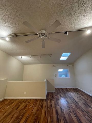 806 W Armitage Avenue, Chicago, IL 60614