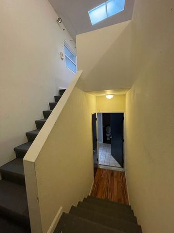 806 W Armitage Avenue, Chicago, IL 60614