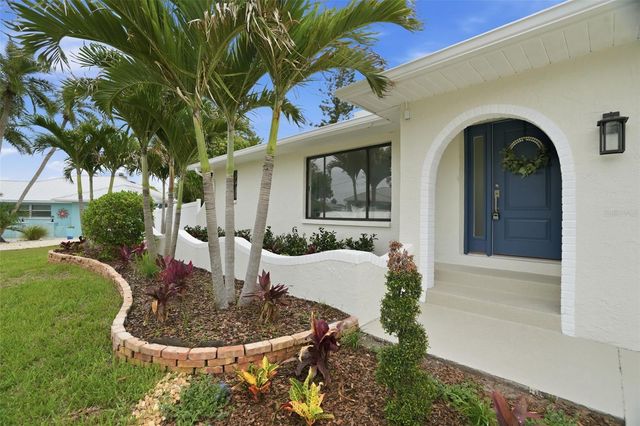 604 KINGSTON COURT, Apollo Beach, FL 33572