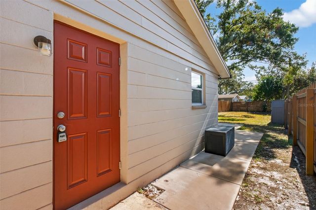 3118 PINE TREE AVENUE, Largo, FL 33771