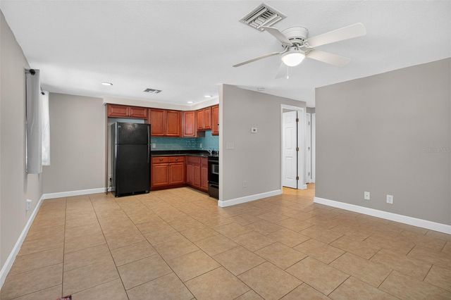 3118 PINE TREE AVENUE, Largo, FL 33771