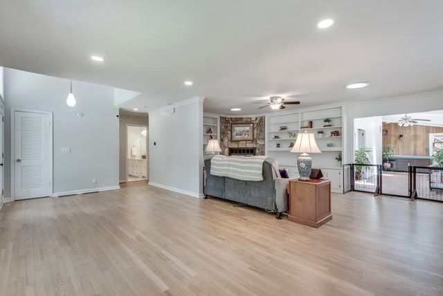 2349 Crestcliff Drive, Tucker, GA 30084