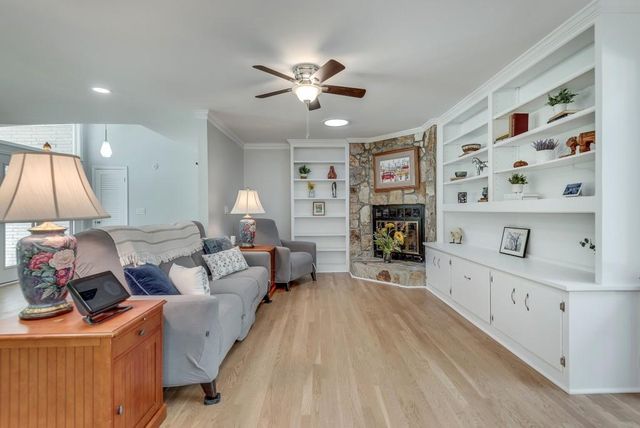 2349 Crestcliff Drive, Tucker, GA 30084