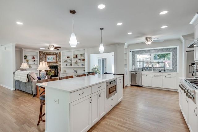 2349 Crestcliff Drive, Tucker, GA 30084