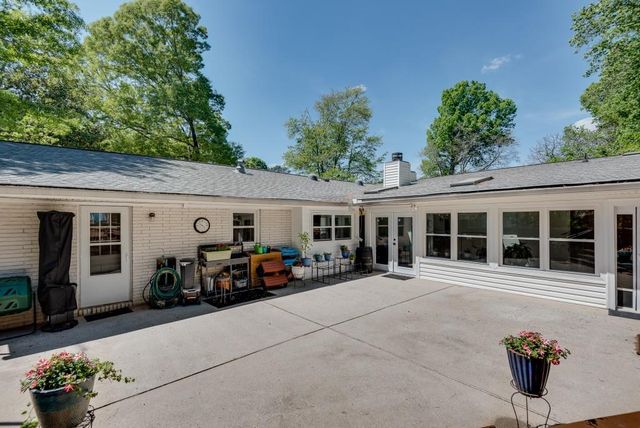 2349 Crestcliff Drive, Tucker, GA 30084