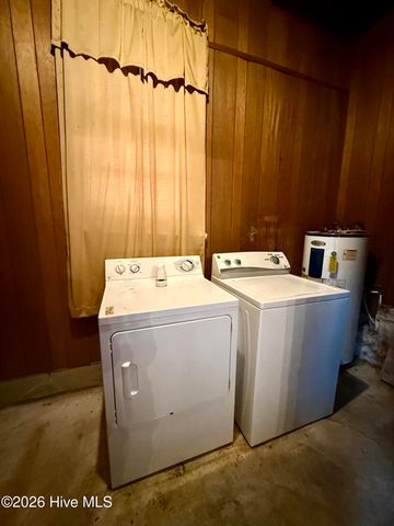 1420 Lum Brown Road, Williamston, NC 27892