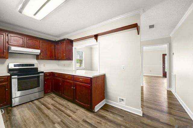 18468 Perkins Oak Rd, Prairieville, LA 70769