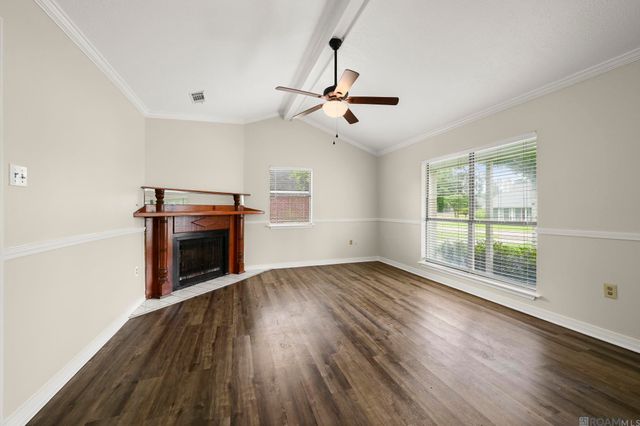 18468 Perkins Oak Rd, Prairieville, LA 70769