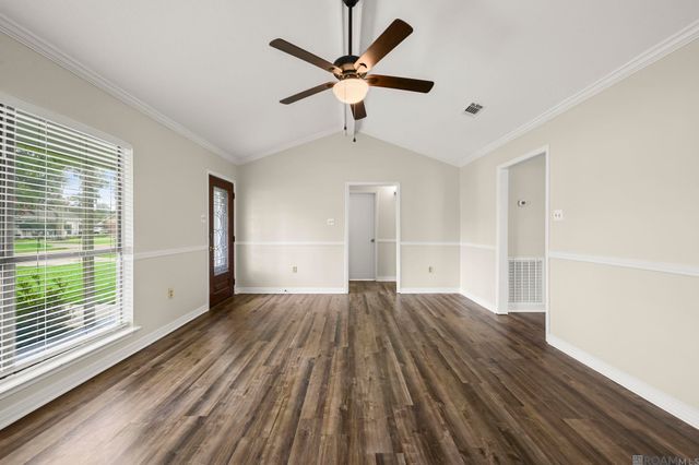 18468 Perkins Oak Rd, Prairieville, LA 70769