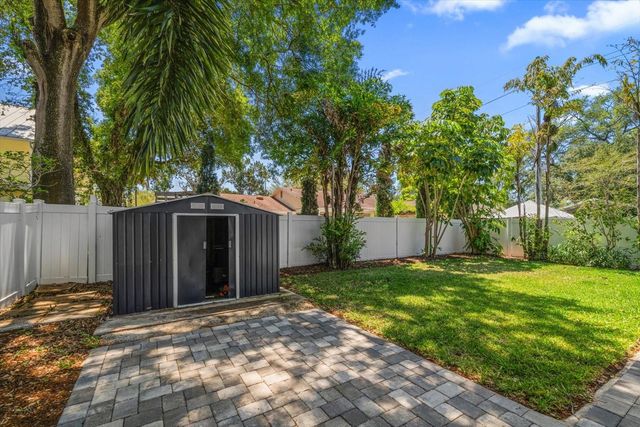 3920 W BARCELONA STREET, Tampa, FL 33629