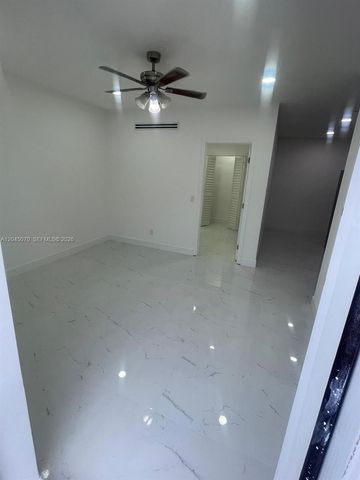 15975 SW 109th St 1, Miami, FL 33196