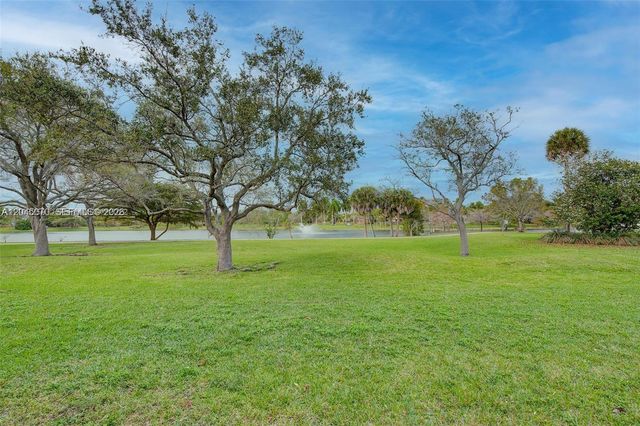 15975 SW 109th St 1, Miami, FL 33196