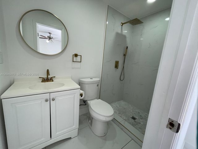 15975 SW 109th St 1, Miami, FL 33196