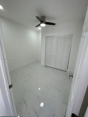 15975 SW 109th St 1, Miami, FL 33196