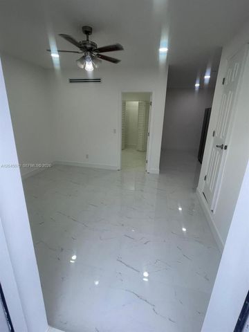 15975 SW 109th St 1, Miami, FL 33196