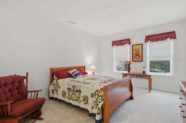 320 Martins Landing 108, North Reading, MA 01864