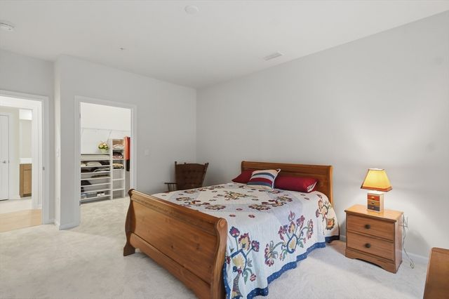 320 Martins Landing 108, North Reading, MA 01864