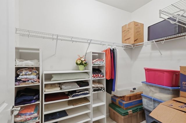 320 Martins Landing 108, North Reading, MA 01864