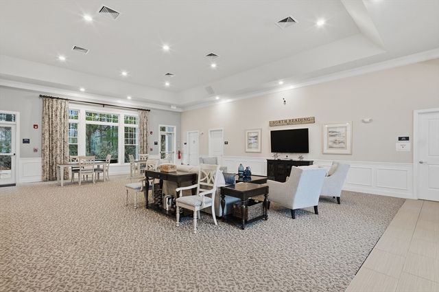 320 Martins Landing 108, North Reading, MA 01864