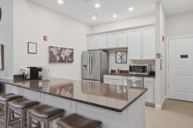 320 Martins Landing 108, North Reading, MA 01864