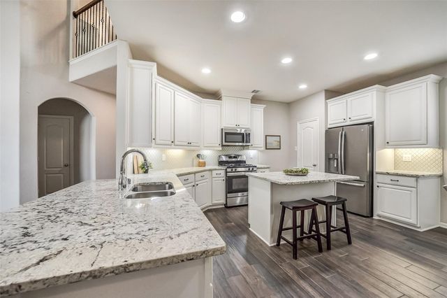 29111 Parker Trace Drive, Fulshear, TX 77441