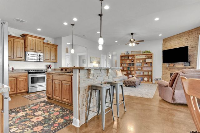 1505 Lucy Circle, Lindale, TX 75771