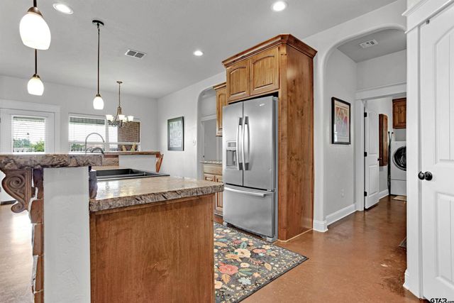 1505 Lucy Circle, Lindale, TX 75771