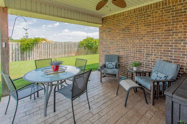 1505 Lucy Circle, Lindale, TX 75771