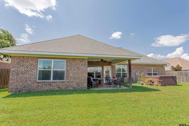1505 Lucy Circle, Lindale, TX 75771