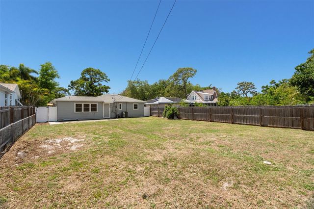 2835 11TH AVENUE N, St Petersburg, FL 33713