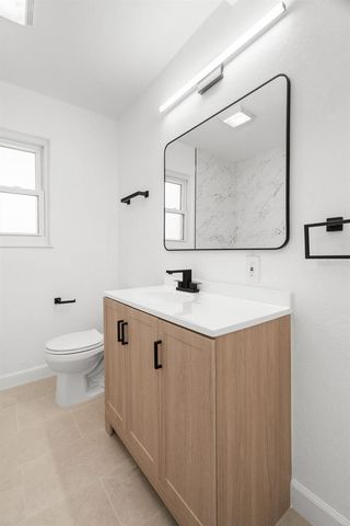 2835 11TH AVENUE N, St Petersburg, FL 33713